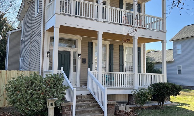 Downtown Apartment | The Broad Apartment - 1.3 miles from the medical District