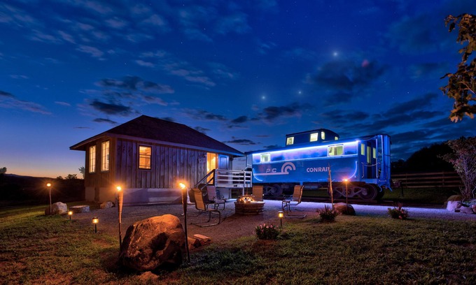 Sprout Brook House | The Caboose | Mtn Views | Farm Animals + Fire Pit!
