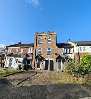 Newcastle-upon-Tyne House | The Castle