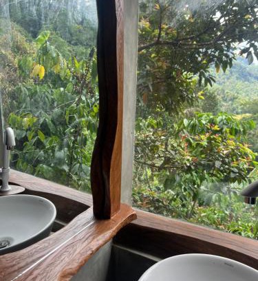 Yatiyantota Hotel | The Cave