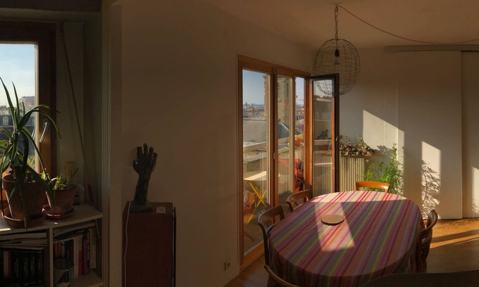 Clignancourt Apartment | The charm of Montmarte open air