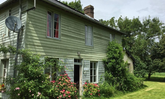 Asnieres House | The charm of the old in the countryside
