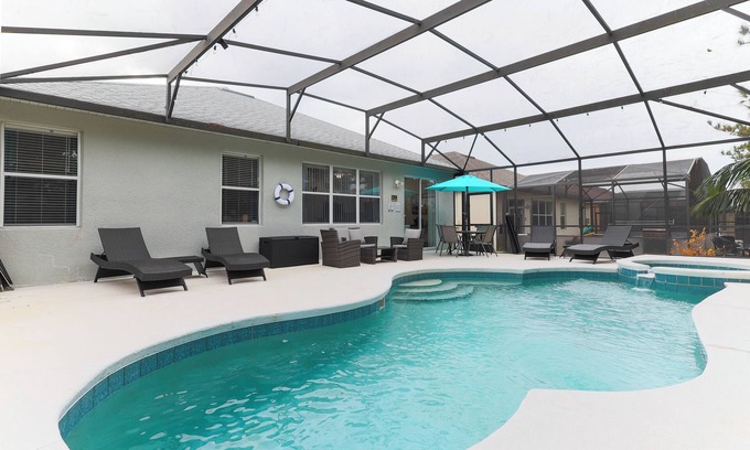 Windwood Bay House | The Citrus Splash | Family-Friendly Retreat Near Disney & Universal w/Pool, Spa & Game Room