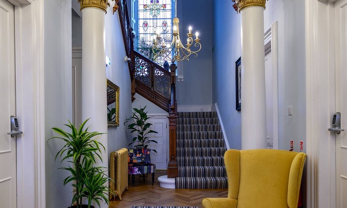 Glenisla Hotel | The Clarendon