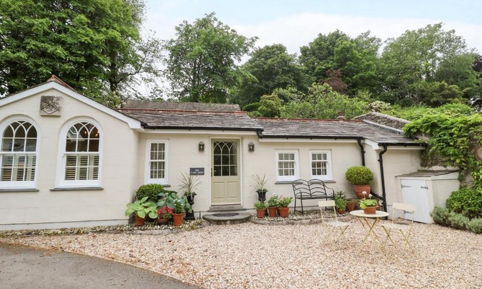 Lanteglos House | The Coach House at Pendower House