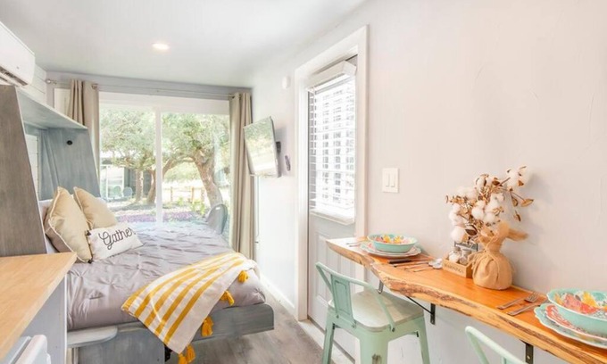 Johnson City House | The Container Retreat @ 290 Wine Trail #6 Enjoy nature!