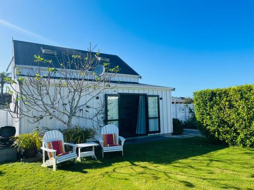 Point Wells Apartment | The Cottage at 95a - self contained, quiet and peaceful