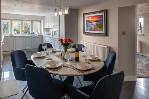 Saddleworth House | The Cottage at Runninghill