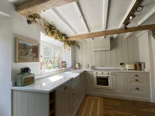 Castleton House | The Cottage on the Island