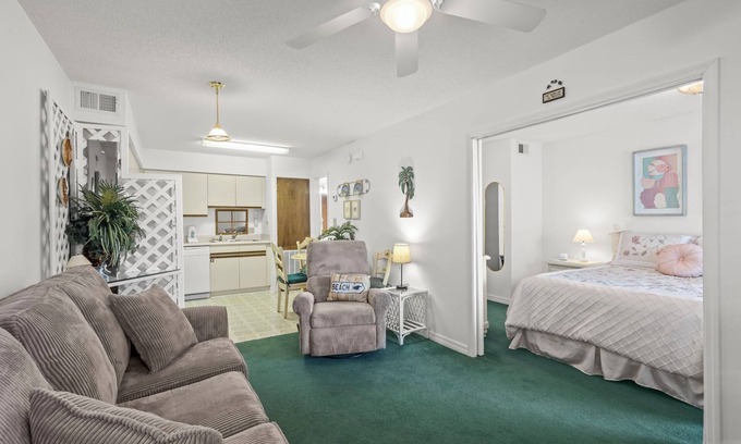 Gulf Shores Condo | The Cove A118 Cozy Lagoon Getaway