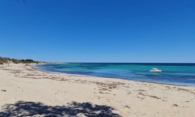 Drummond Cove Apartment | The Cove - Oceanside Accommodation