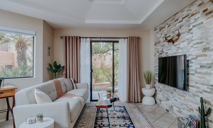 Tucson Condo | The Cowboy Flat; 1bed/1ba NEWLY RENOVATED Condo