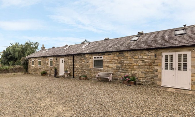 Horsley Cottage | THE COWSHED, family friendly, character holiday cottage in Horsley