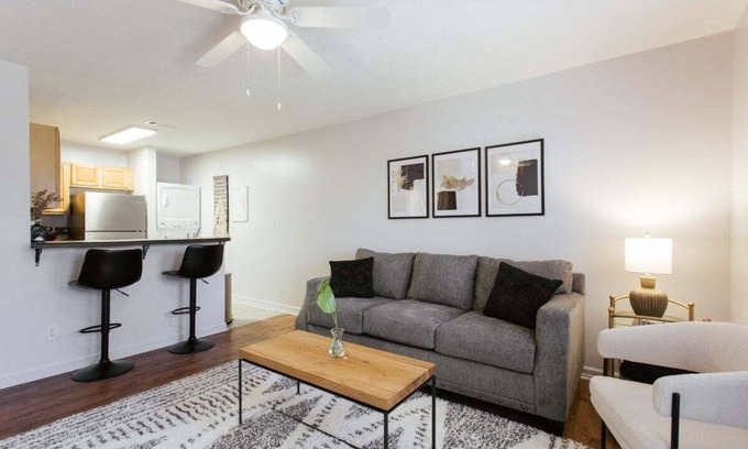 Athens House | The Cozy Corner Near Downtown