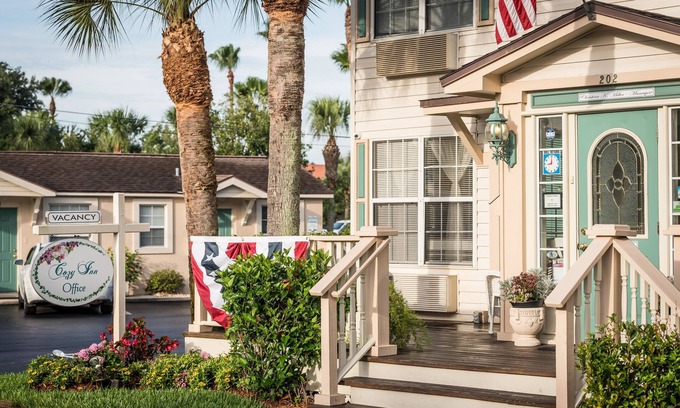 St. Augustine Hotel | The Cozy Inn