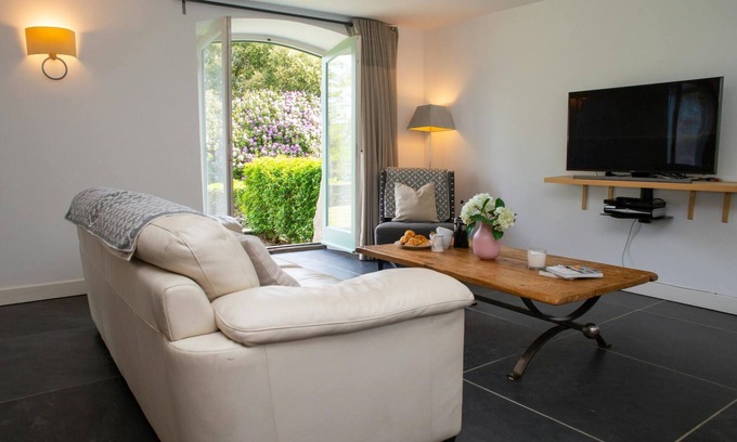 Llandygwydd Cottage | The Dovecote, Llechryd