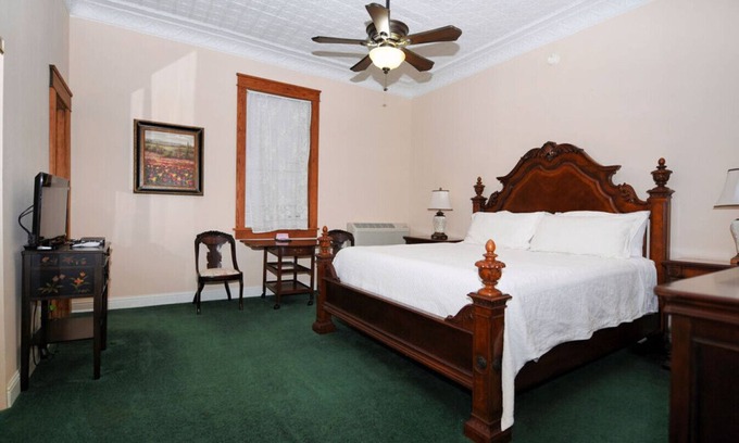 Eastland Hotel | The Eastland Historic Hotel- Imperial Room