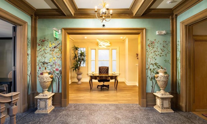 Buffalo Hotel | The Edward Buffalo