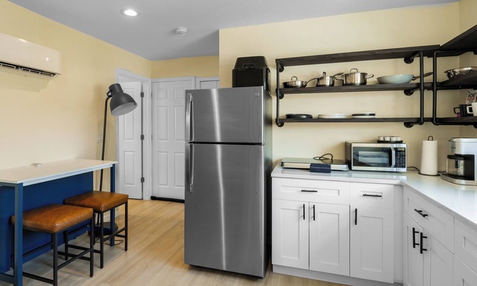 United Central Apartment | The Elite Enclave