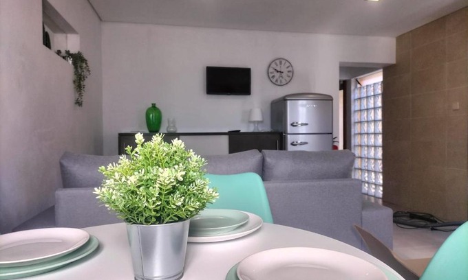 Sao Jacinto House | The Ferry House
