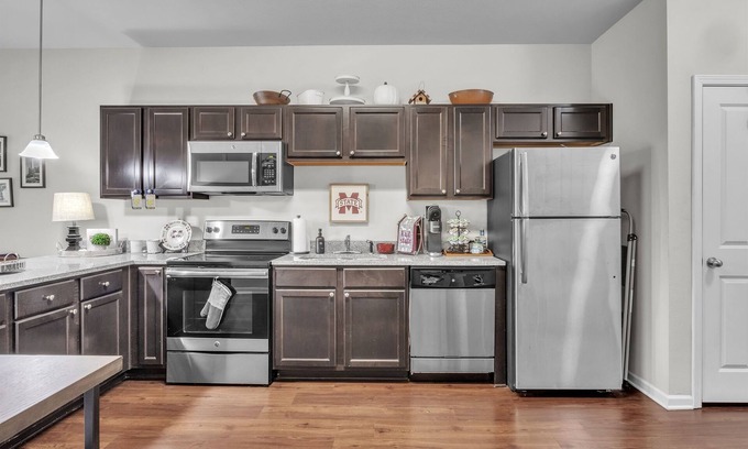 Starkville Apartment | The Flat by OneHometown Getaways