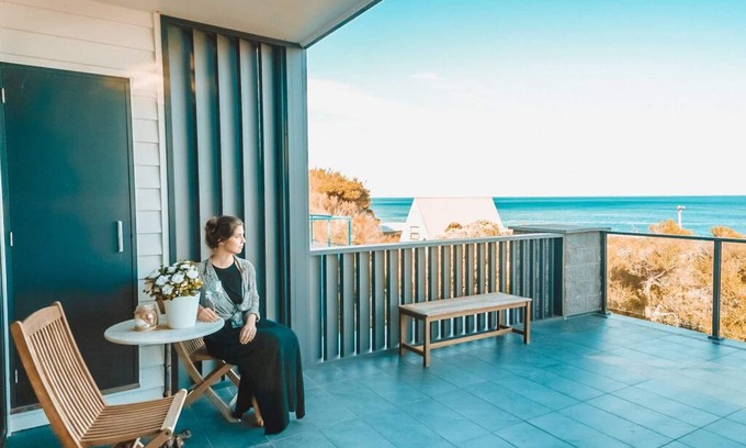 Skenes Creek House | The Gallery Bass Dreaming - Absolute Ocean Views - Free Wifi