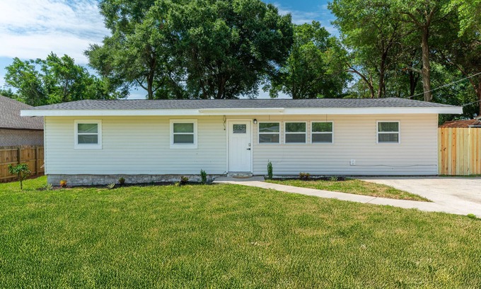 Fort Walton Beach House | THE GARDEN HOUSE