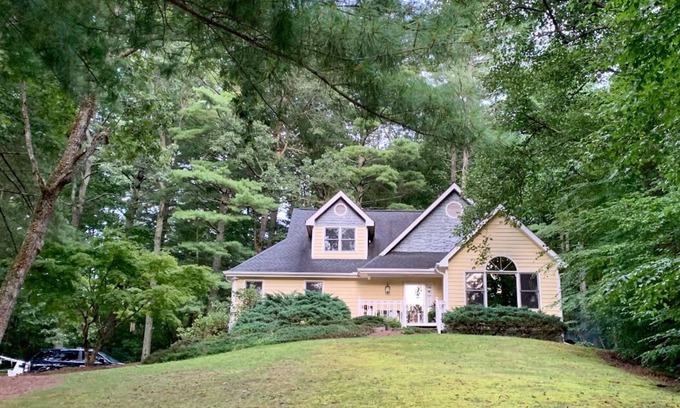 Hendersonville House | The Gathering Place 25 Minutes to Asheville