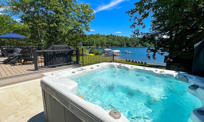 Fort Ann House | The Grandview- Family and Pet Friendly