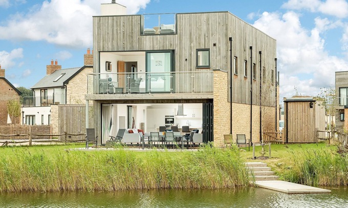 Holworth House | The Great Escape (WI02), Silverlake, Dorset