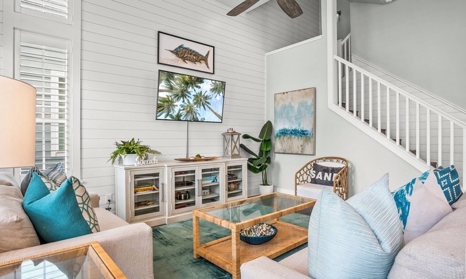 Cinnamon Shore House | The Hamptons in Texas is the theme of this beautiful home!