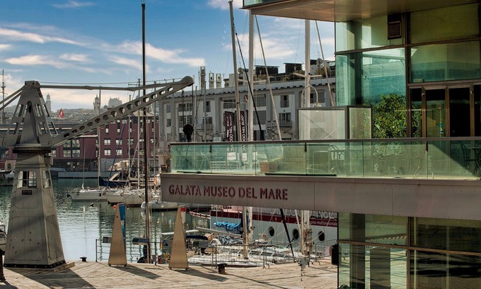 Pre Apartment | The Harbor Houses by Wonderful Italy