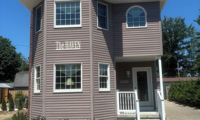 Conneaut Lake House | The Haven at Conneaut Lake