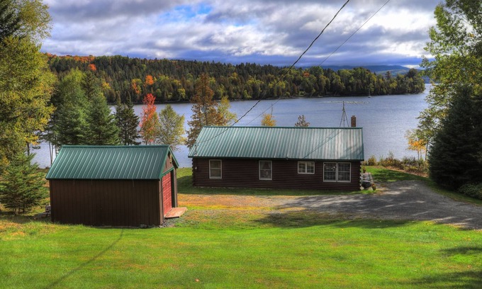 Rangeley House | The Haven on Hunter Cove - Charming and comfortable log home on Rangeley Lake