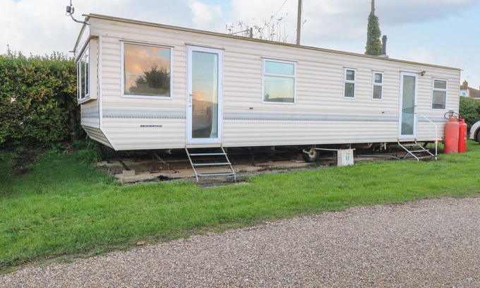 Bacton Cottage | THE HAVEN, pet friendly, country holiday cottage in Bacton