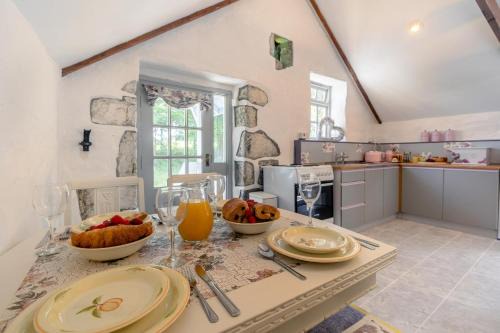 St Austell House | The Hayloft at Hembal Manor