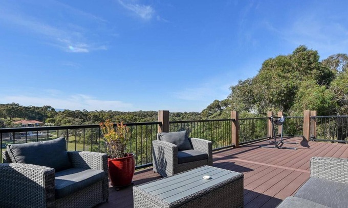 Wallan Other | The Hidden Paradise in the Valley: Relaxing Farmhouse Retreat Wallan Hidden Gem