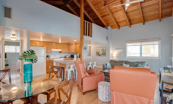 Big Torch Key House | The Hideaway: Lose Yourself At This Recently Decorated Canal Front Home on Big Torch Key, Dockage!