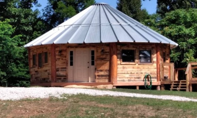 Genoa Cabin | The Highlander Rustic Yurt