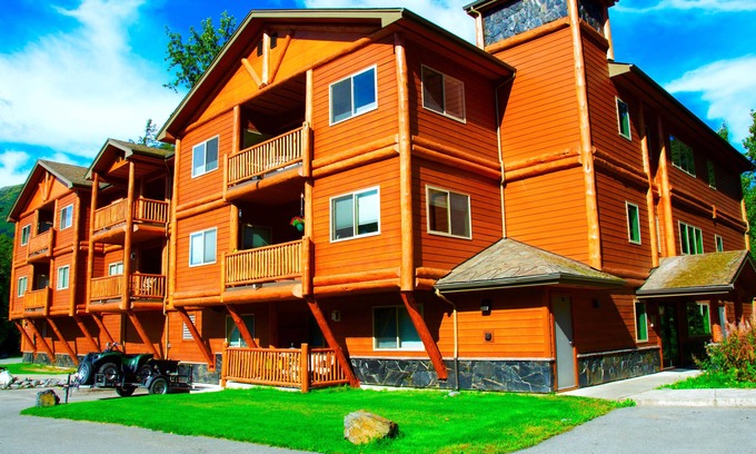 Alyeska Condo | THE HIGHTOWER SUITE- A Luxury top floor Condo in the Center of Girdwood/Alyeska!