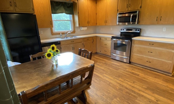 Dayton Apartment | The Hinton House: Quaint 1 BD in the country!