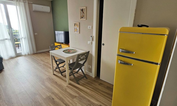 Torre del Mare Apartment | The house in the square