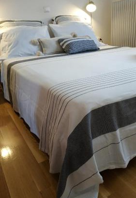 Vitina Apartment | The house on the road of Love