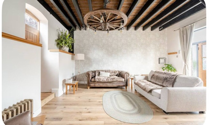 Cosford Other | The Hurst Coach House and Stable