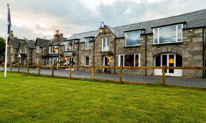 Strathtummel Hotel | The Inn at Loch Tummel