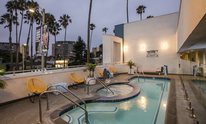 Venice Hotel | The Kinney - Venice Beach