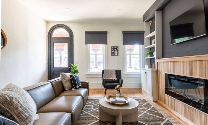 Lancaster House | The Lancastrian House | 5BR w/Historic Charm, Walk Anywhere Downtown