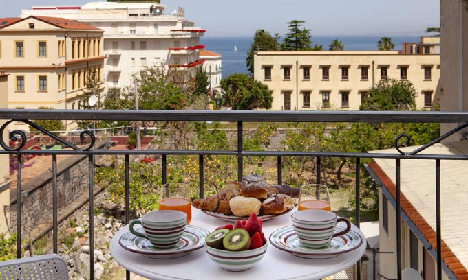 Sorrento Historic Centre House | The Literary House