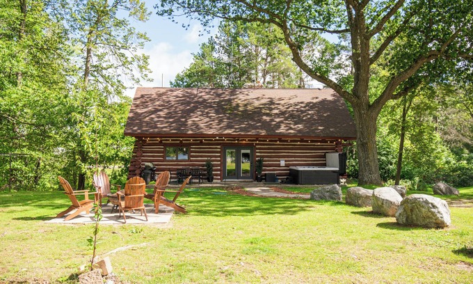 Gleason Cabin | The Little Place on Pine
