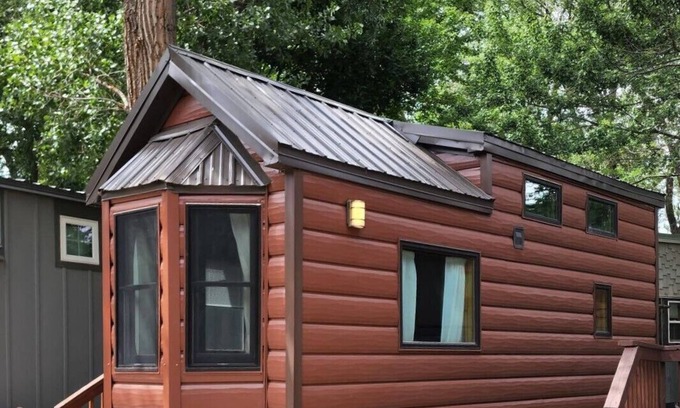 Lyons Resort | The Log Cabin - Rustic Cabin Tiny House for a Weekend Getaway